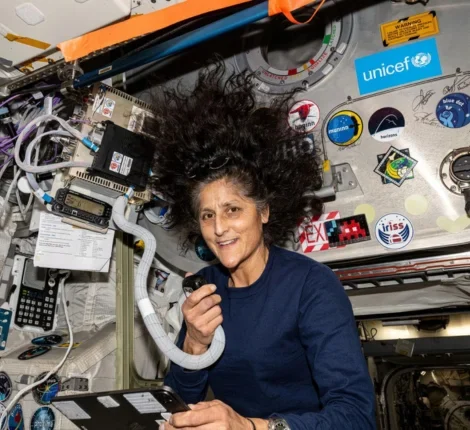 Astronaut Suni Williams in International Space Station